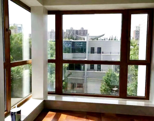 陽臺65、70平開窗